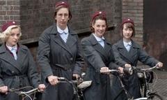 expert previews miranda hart, vanessa redgrave in call the midwife